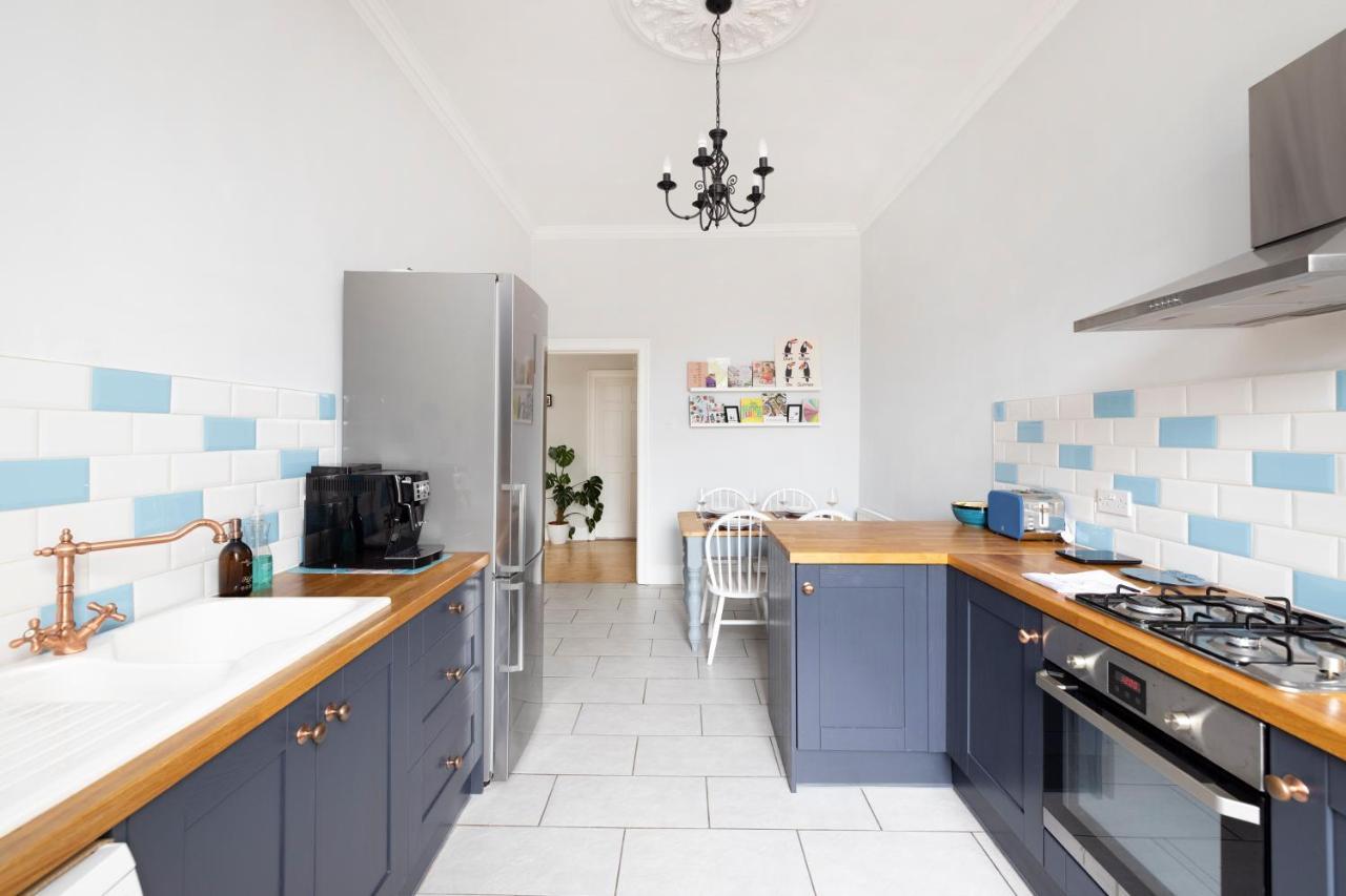 Altido Glamorous 2-Bed Flat Near Edinburgh Castle Kültér fotó