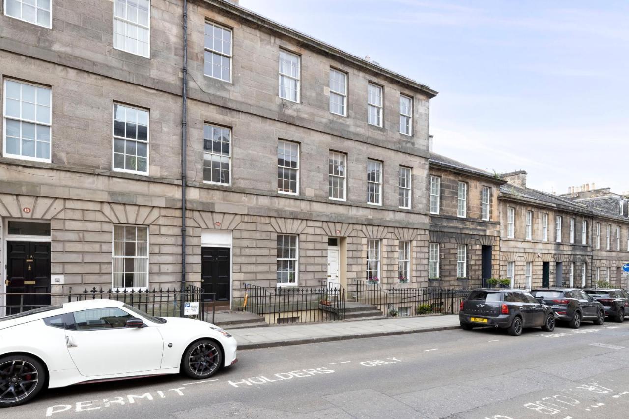 Altido Glamorous 2-Bed Flat Near Edinburgh Castle Kültér fotó