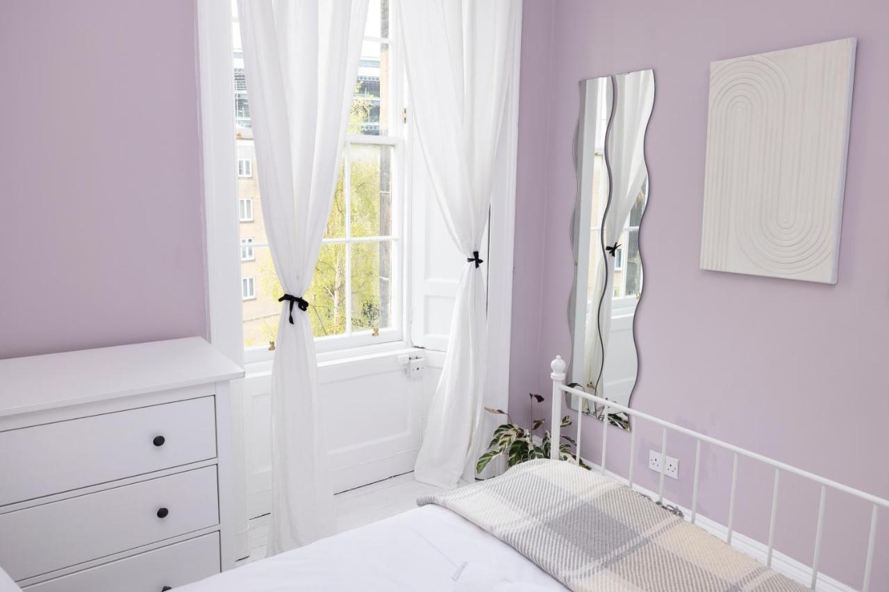 Altido Glamorous 2-Bed Flat Near Edinburgh Castle Kültér fotó