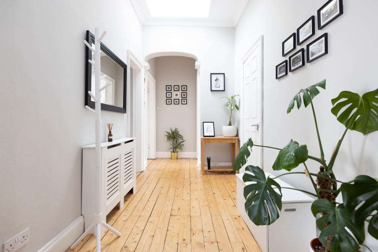 Altido Glamorous 2-Bed Flat Near Edinburgh Castle Kültér fotó