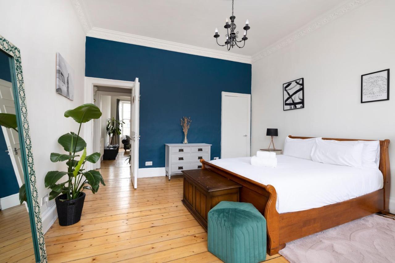 Altido Glamorous 2-Bed Flat Near Edinburgh Castle Kültér fotó