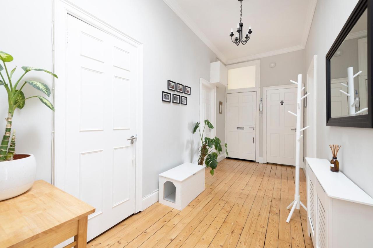 Altido Glamorous 2-Bed Flat Near Edinburgh Castle Kültér fotó
